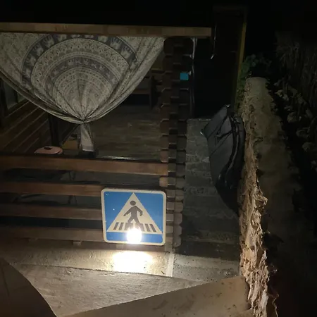 Not Open 招待所 *